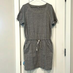EUC Uniqlo Gray Sweatshirt Mini Dress or Beach Cover Up w. Pockets
